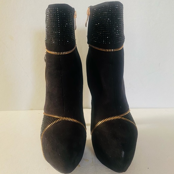 Bebe Everly Rhinestone Zipper platform boots Sz 8 - Picture 8 of 9